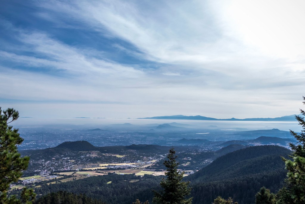 Forested mountain landscape illustrating a guide to hiking in Mexico City